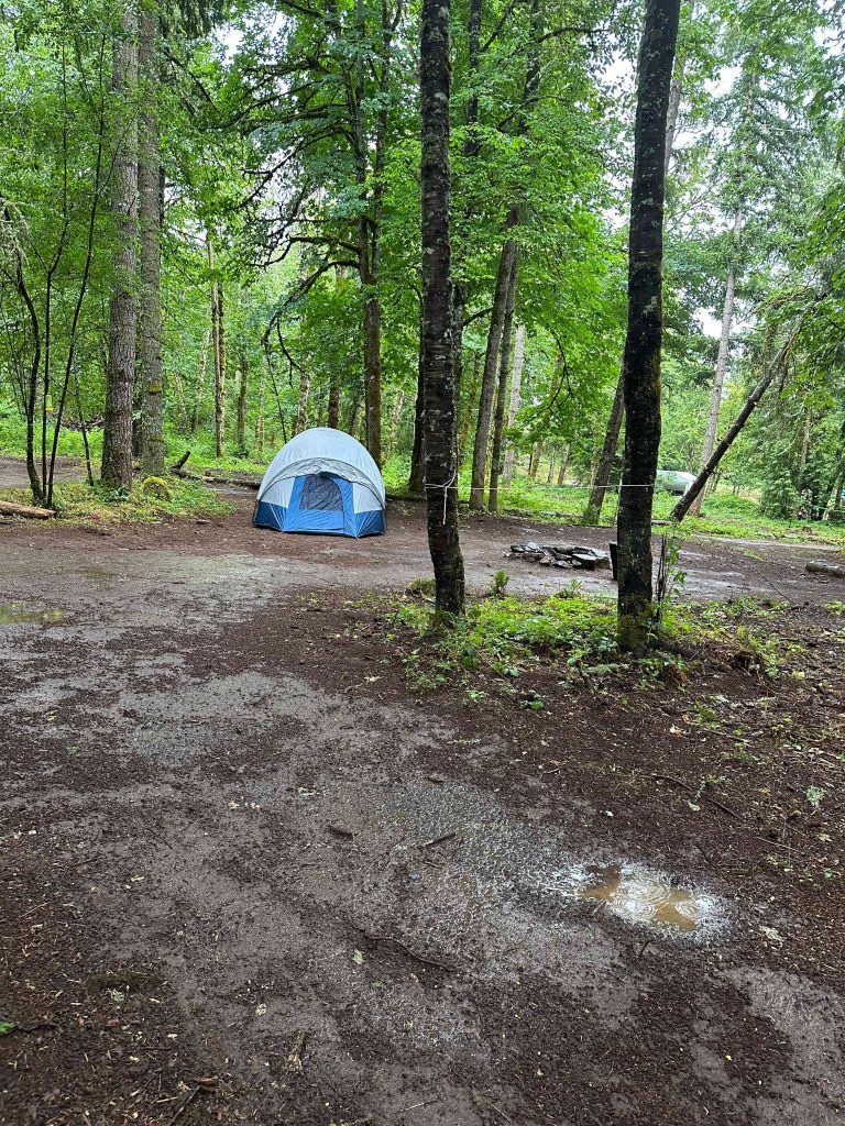 Can You Tent Camp at Keizer Rapids Park
