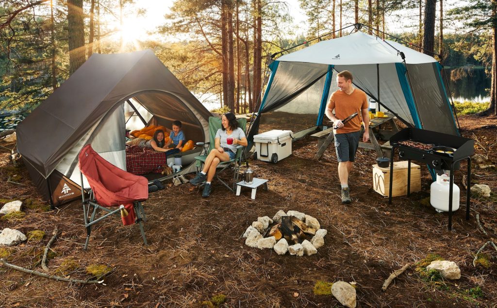Does Minards Sell Tents for Camping